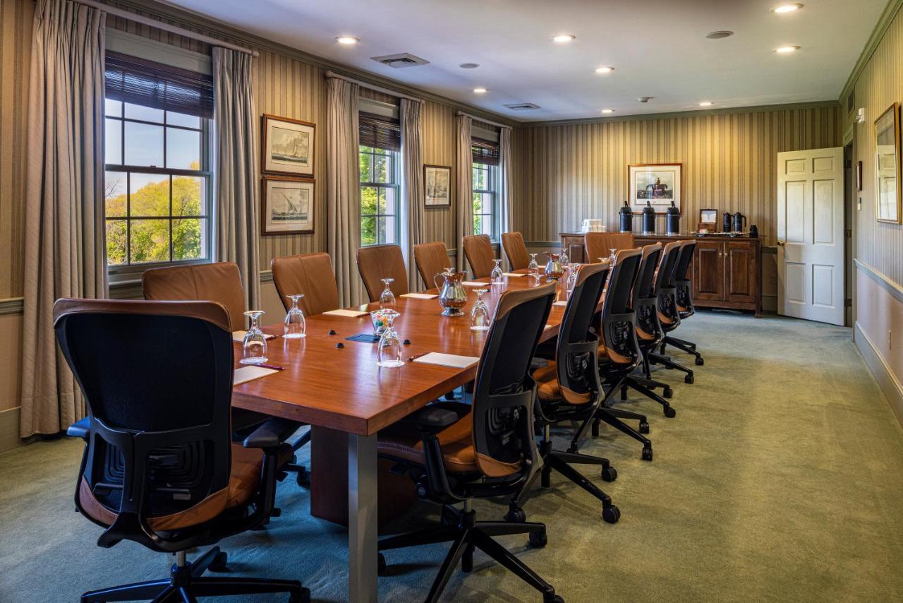 Baywood Conference And Lodging Center Coraopolis Екстериор снимка